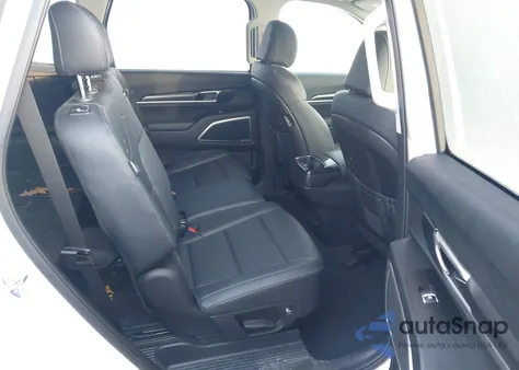 2024 Kia Telluride Lx z USA, uszkodzony, nr VIN 5XYP24GC8RG462815